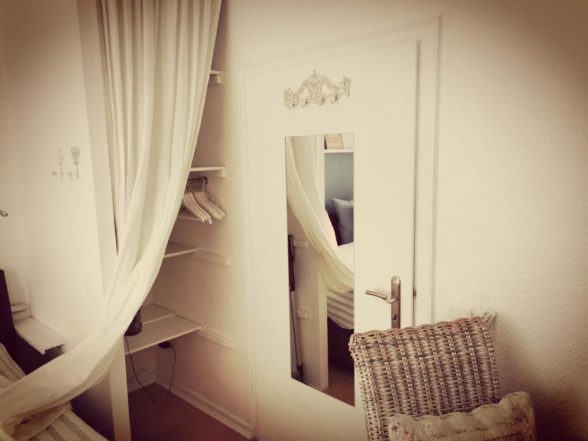 "Maison Blanche" - Das Gemuetliche Garten-Apartment Zwischen Koeln Und Duesseldorf Grevenbroich Luaran gambar