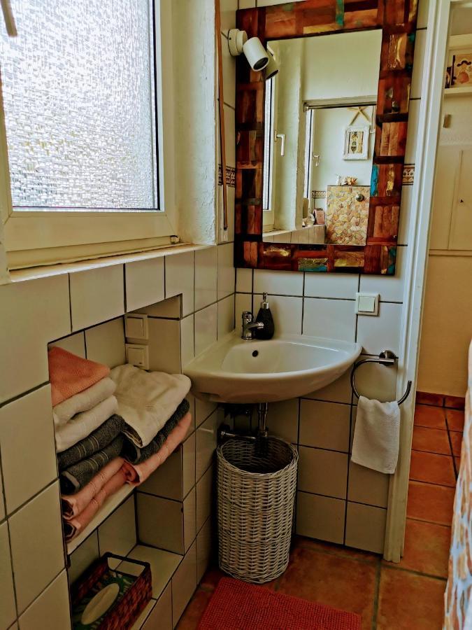 "Maison Blanche" - Das Gemuetliche Garten-Apartment Zwischen Koeln Und Duesseldorf Grevenbroich Luaran gambar